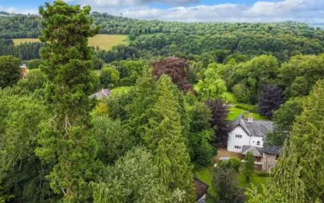 Brookside Manor House