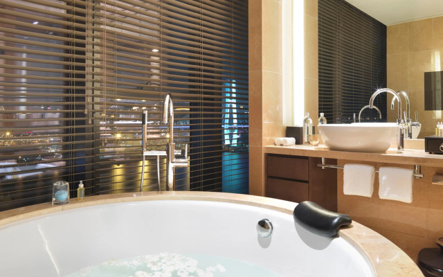 InterContinental Shanghai Expo by IHG