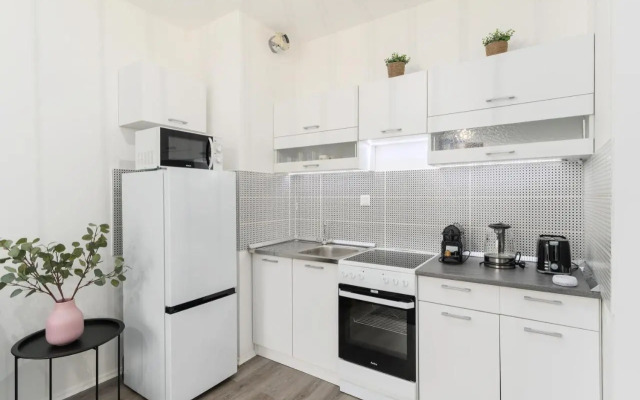 Sweet & Spicy - Brand New Apartment with Balcony (Adults Only)