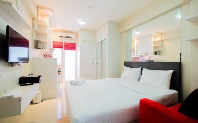 Nice Studio at Green Pramuka Apartment