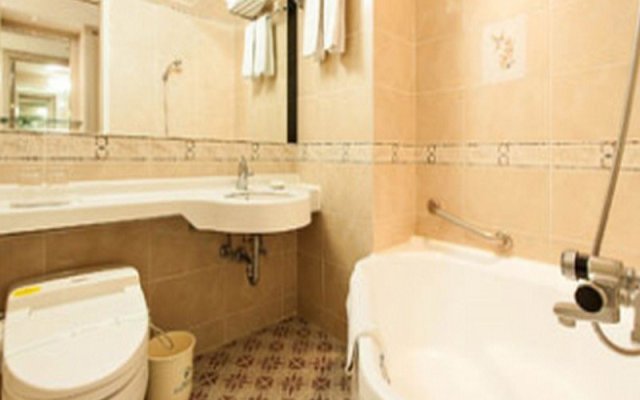 Gumi Park Business Hotel