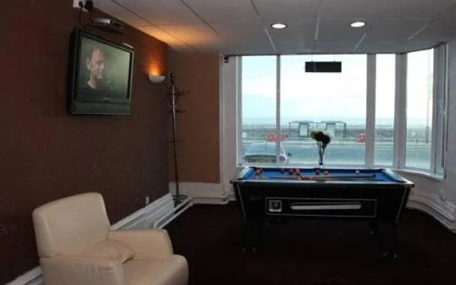 The New Oceans Hotel