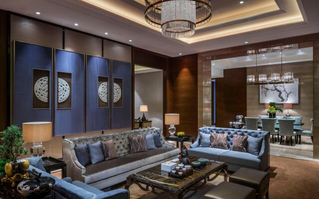HUALUXE Hotels & Resorts Yangjiang City Center
