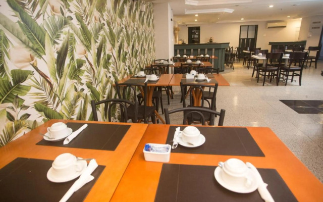 Regency Copacabana Hotel