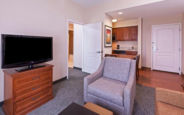 Homewood Suites by Hilton Laredo at Mall del Norte