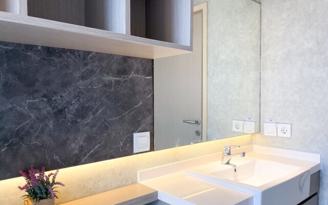 Well Furnished And Comfort 3Br Meikarta Apartment