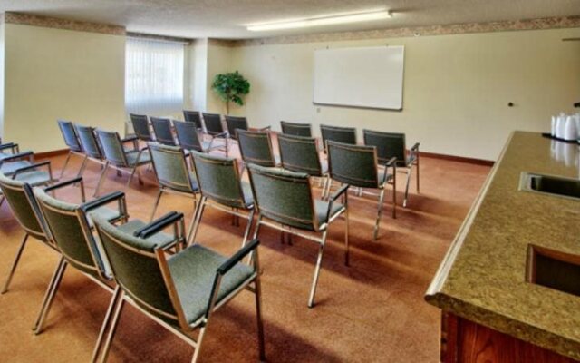 Western Skies Inn And Suites