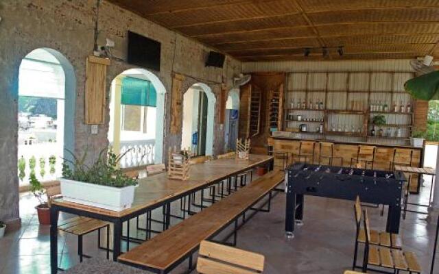 Toms Hostel