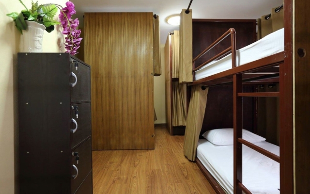 @Home Hostel Wua Lai