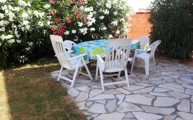 Apartment With 3 Bedrooms In Aytre With Enclosed Garden And Wifi