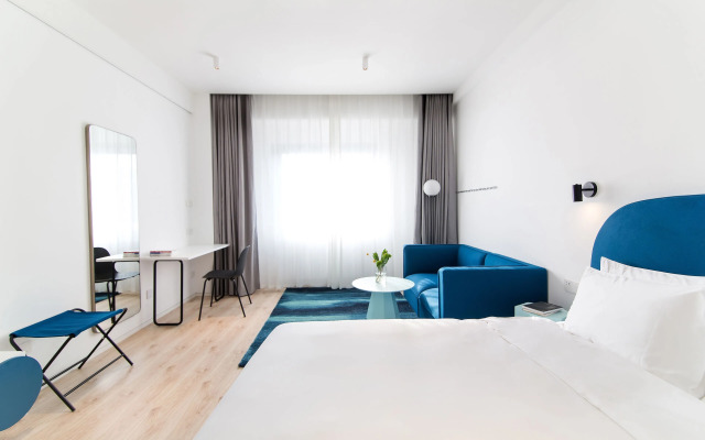 Stey 798 Art Zone Hotel