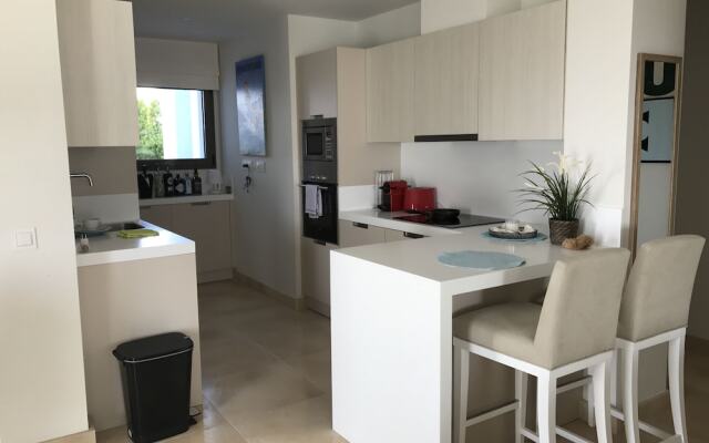 Luxury apartment near Estepona at Finca de Cortesin golf resort