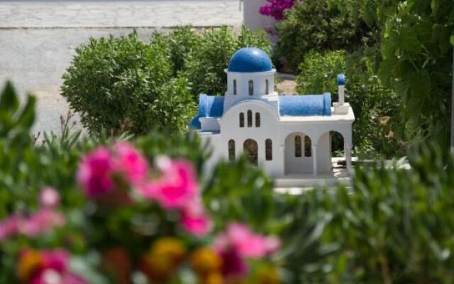 Katerina Studios & Apartments