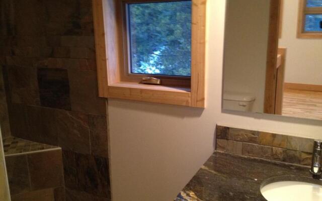 Lush Mountain Accommodations