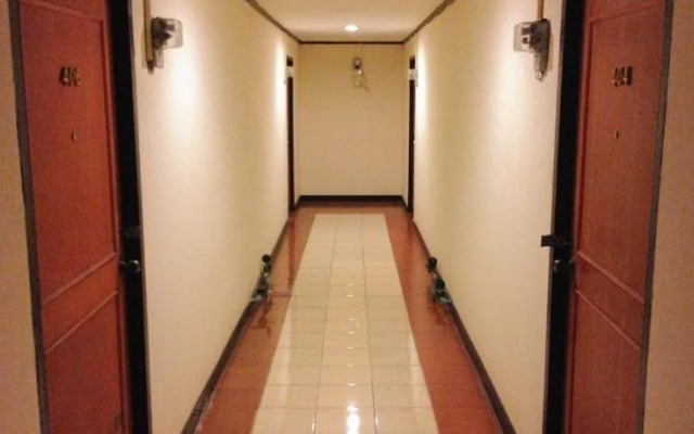 Warm Hug Home & Apartment