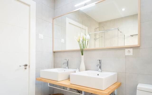 Ahro Suites Plaza de Arriola 1