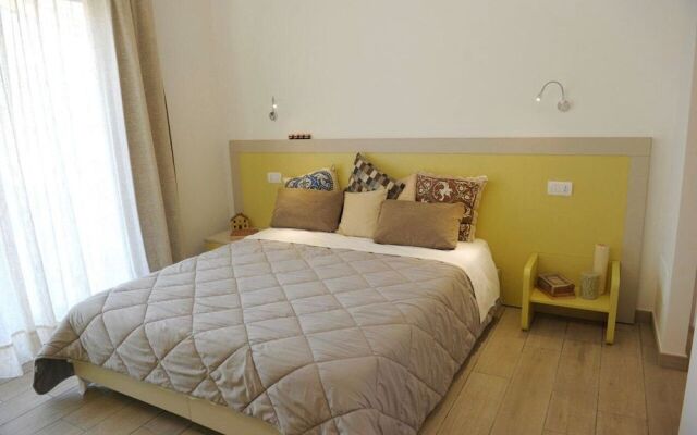 Il Granaio di Rossetti Elisabetta