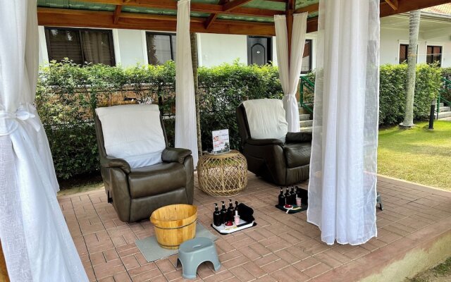 3 Peaks Resort & Boutique Hotel