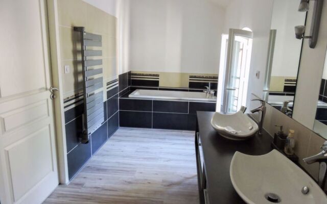 House La Forge Saint Pandelon