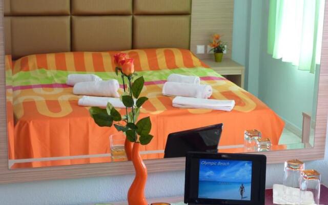 Hotel White Rose Beach