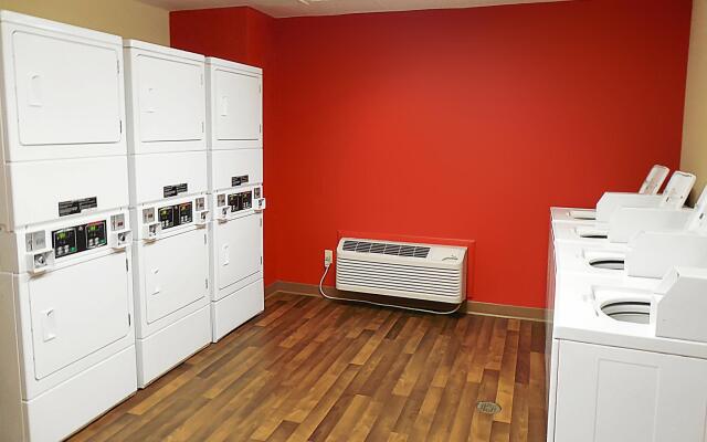 Extended Stay America Suites Detroit Metropolitan Airport