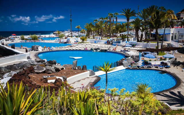 Club Apartments by Grupo Compostelana 4