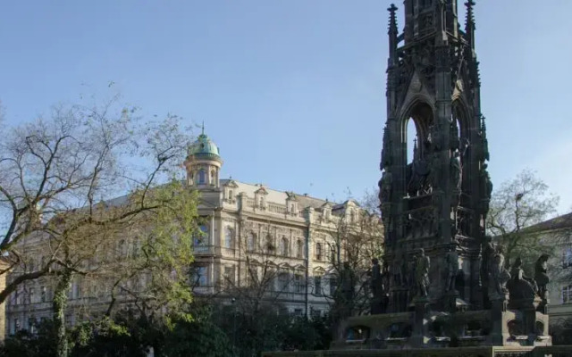 Franz Apartments
