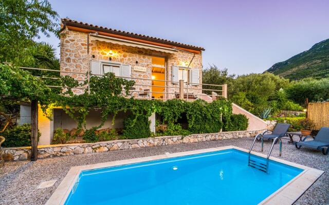 Amalthia Cottage in Vathy