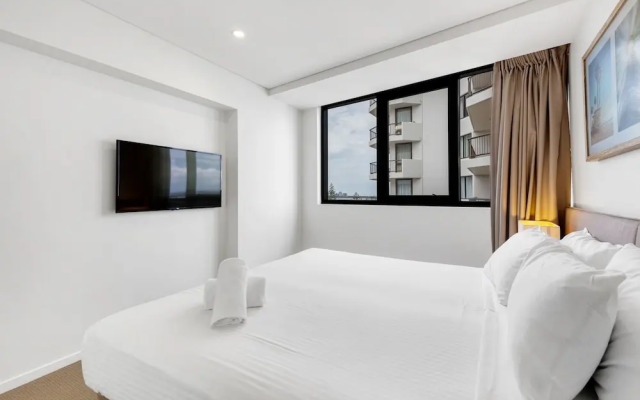 Breeze Apartment 801