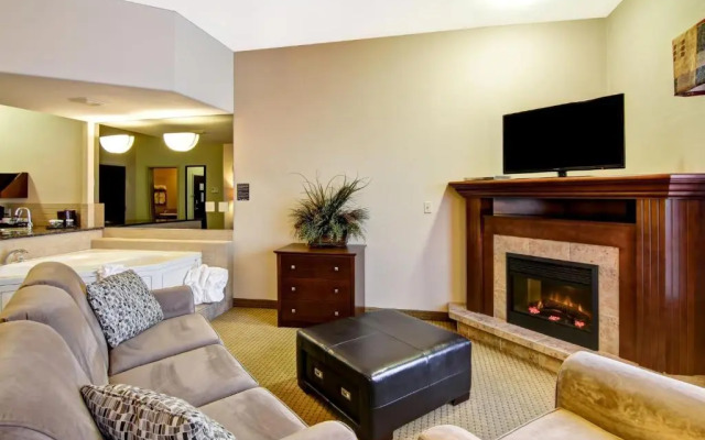 Super 8 Camrose