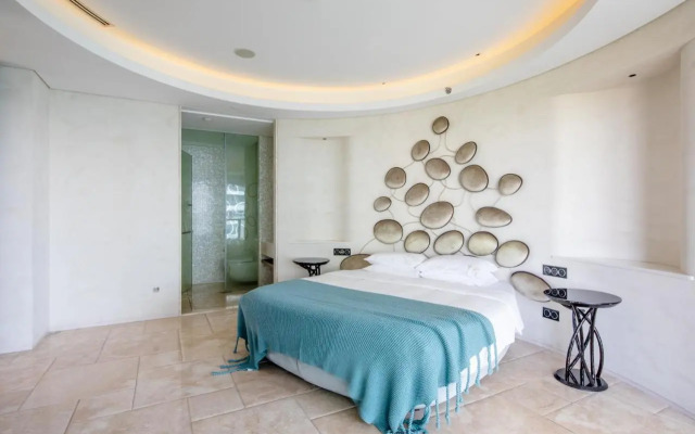Sanya phoenix island yuejia holiday apartment