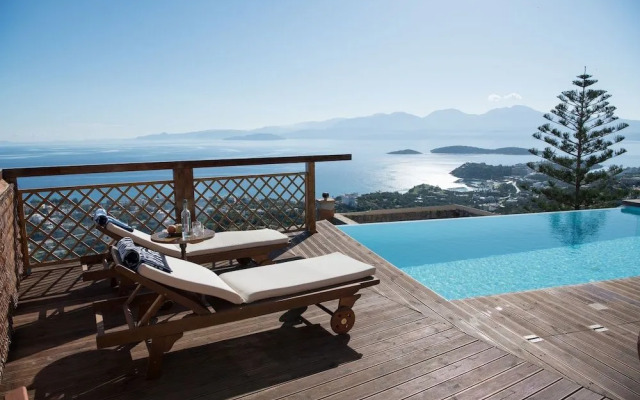 Villa Mirabello Suites