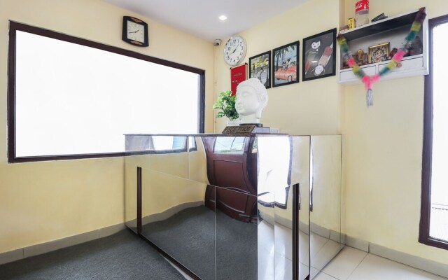 OYO 7251 Hotel Palazzo