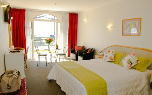 Beach Front Motel Napier – Guest Rooms – Napier