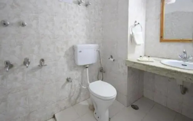 Sarthak Resort by OYO Rooms