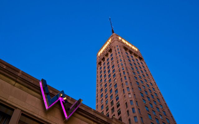 W Minneapolis - The Foshay