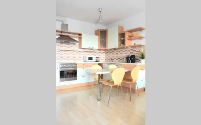 Modern apartments - Airport 8mins