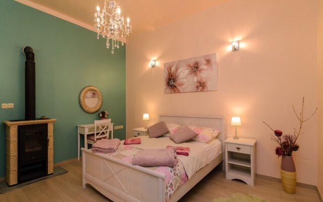 Apartment Smaragd Rose Near the Center of Zadar