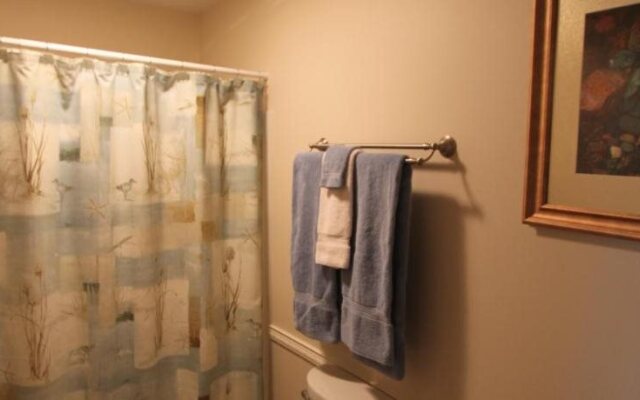 The 1810 Juliand House Bed & Breakfast