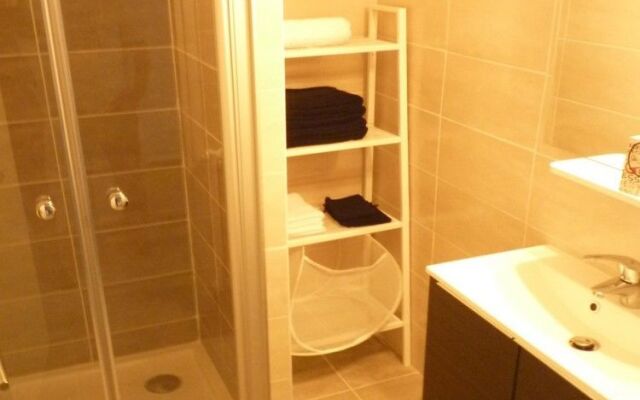 Ashley&Parker - Josephine