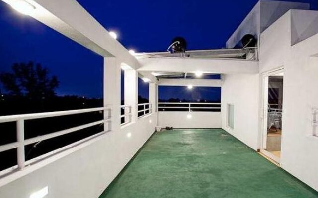 Breeze Apartment