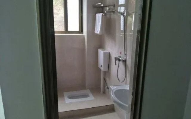 Jiangling No.1 Jinglou Hostel