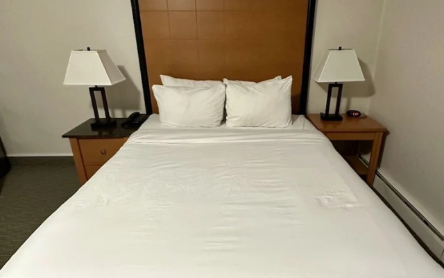 Anavada Inn & Suites Grande Prairie