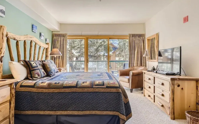 5023 Gateway 2 Bedroom Condo