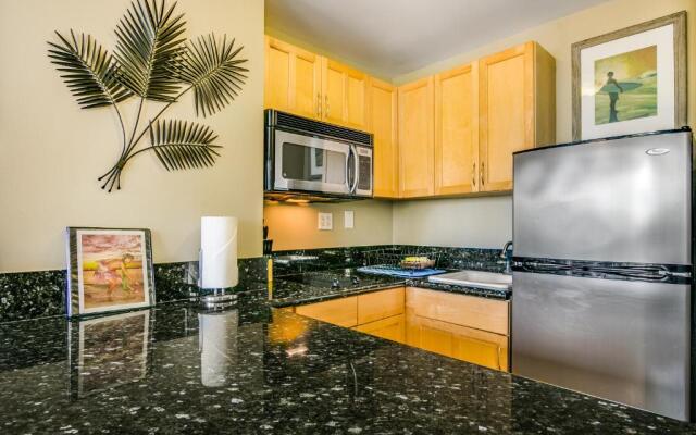 @ Marbella Lane Mountain View Studio, steps from Wakiki Beach