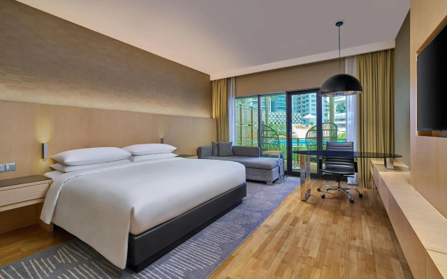 Renaissance Kuala Lumpur Hotel & Convention Centre