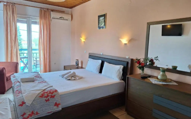 Annamaria Studios & Apartments