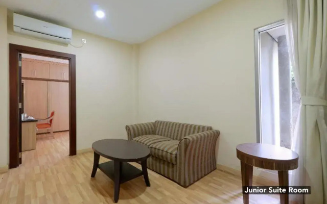 Mutiara Suites