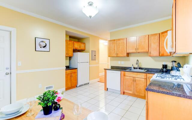 Spacious 2bd/1ba | Ashmont+Parking | 3D TOUR