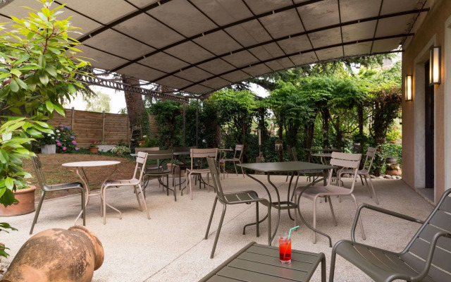 Hôtel Les Amandiers